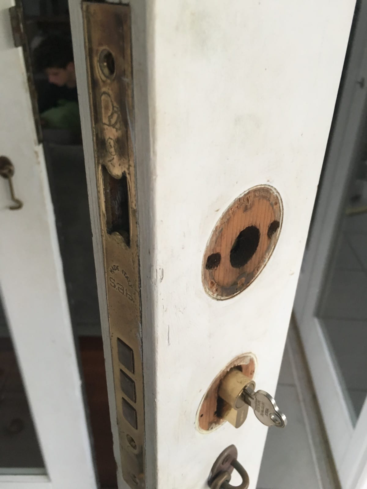 Bifold door repairs and parts replacement in Gladesville
