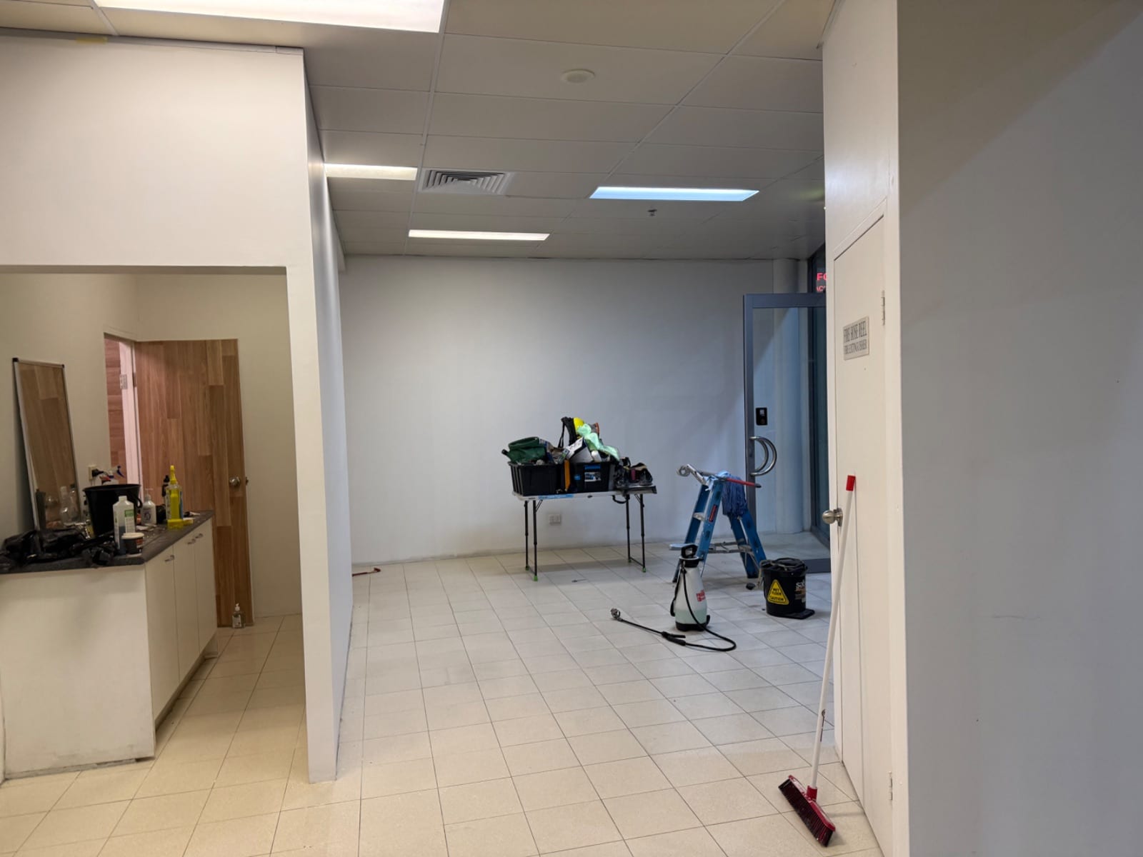 Make good and end of lease clean on a commercial tenancy in Chatswood