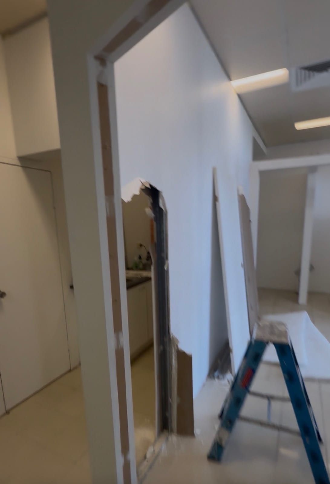 Plasterboard partition wall removal and make good at the removed section, Chatswood