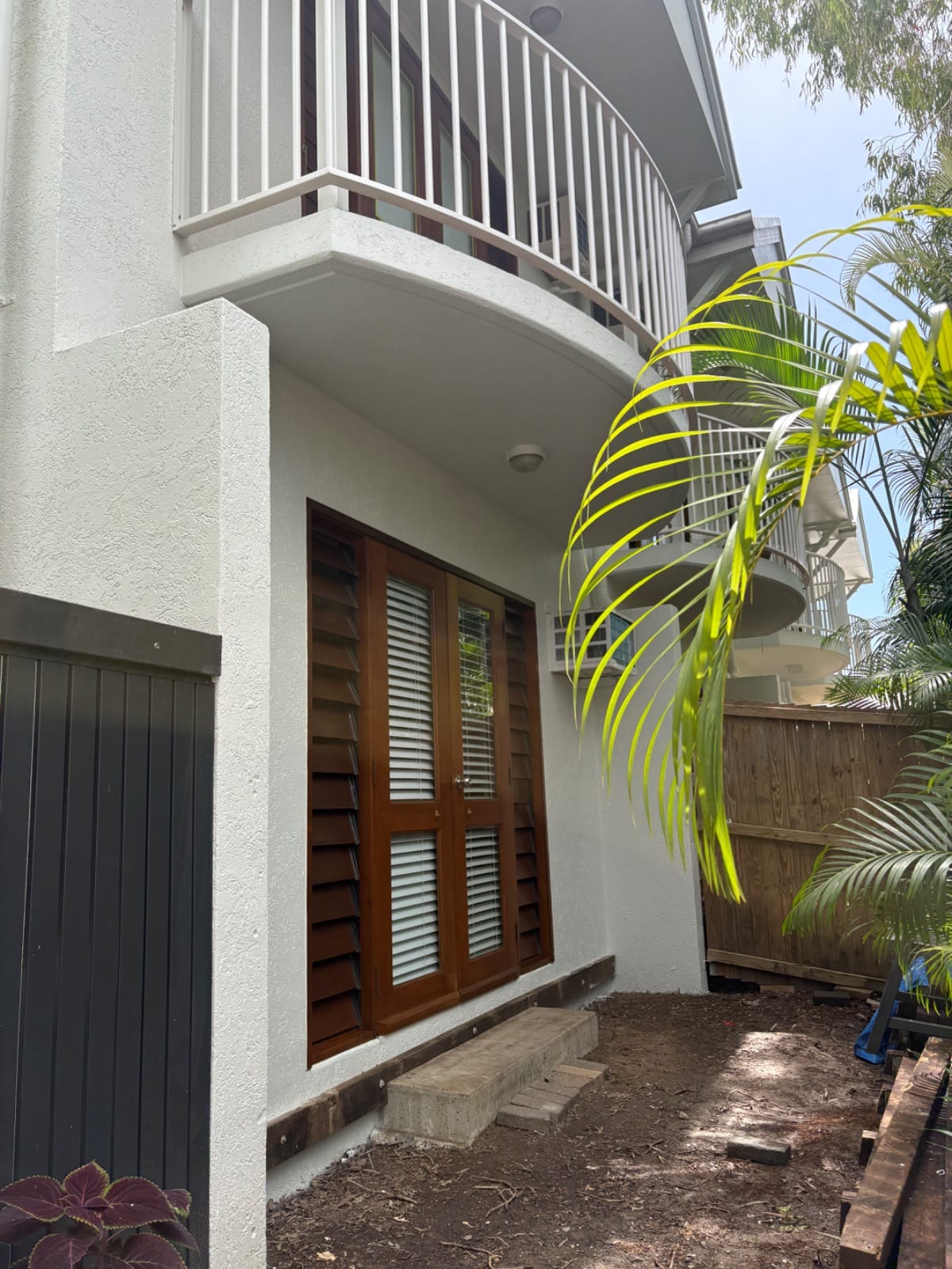 Finished external repaint of the strata townhouses at 24 Oliva Street, Palm Cove