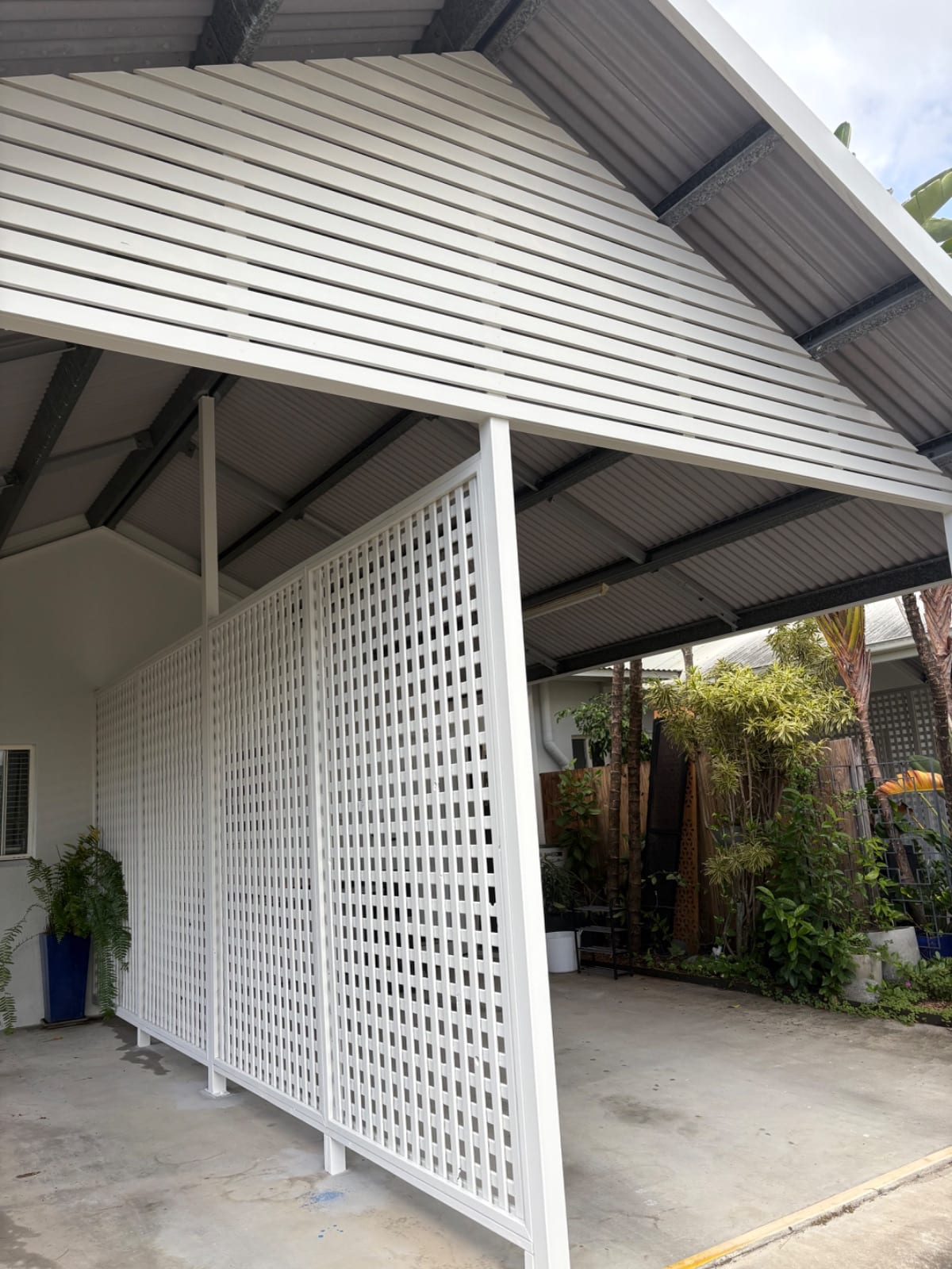 Finished external repaint of the strata townhouses at 24 Oliva Street, Palm Cove